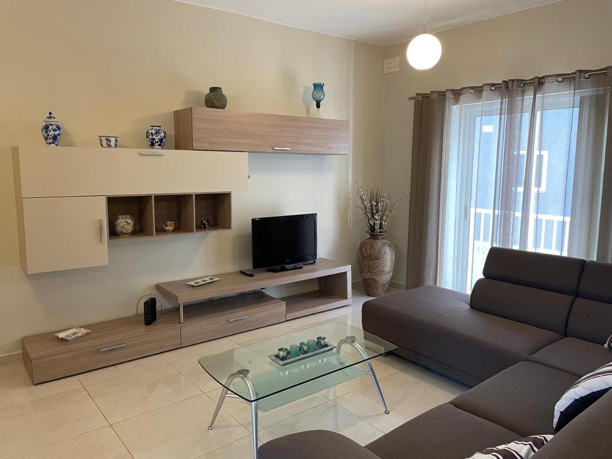 Verdi Apartment - Spacious Modern Apartment, Close To Valletta Santa Vennera ภายนอก รูปภาพ