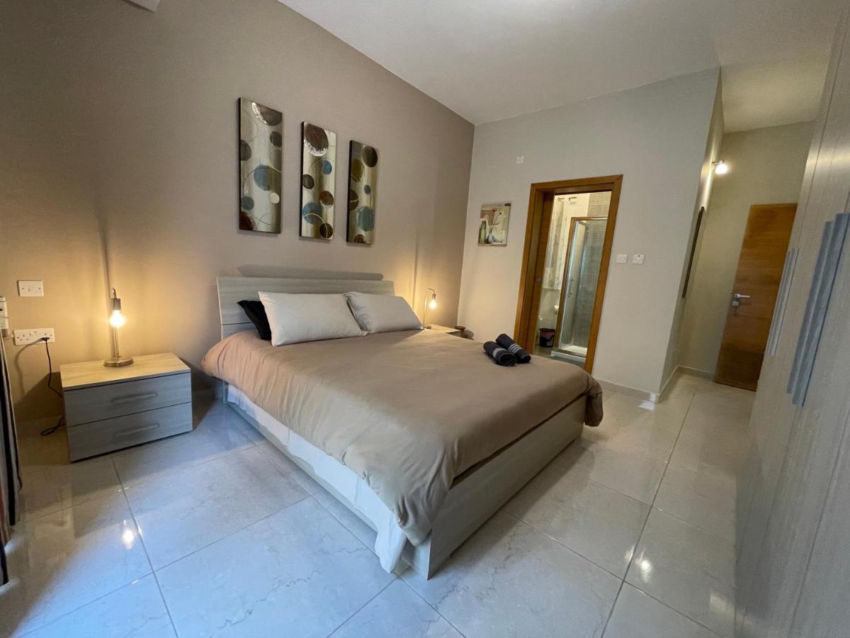 Verdi Apartment - Spacious Modern Apartment, Close To Valletta Santa Vennera ภายนอก รูปภาพ