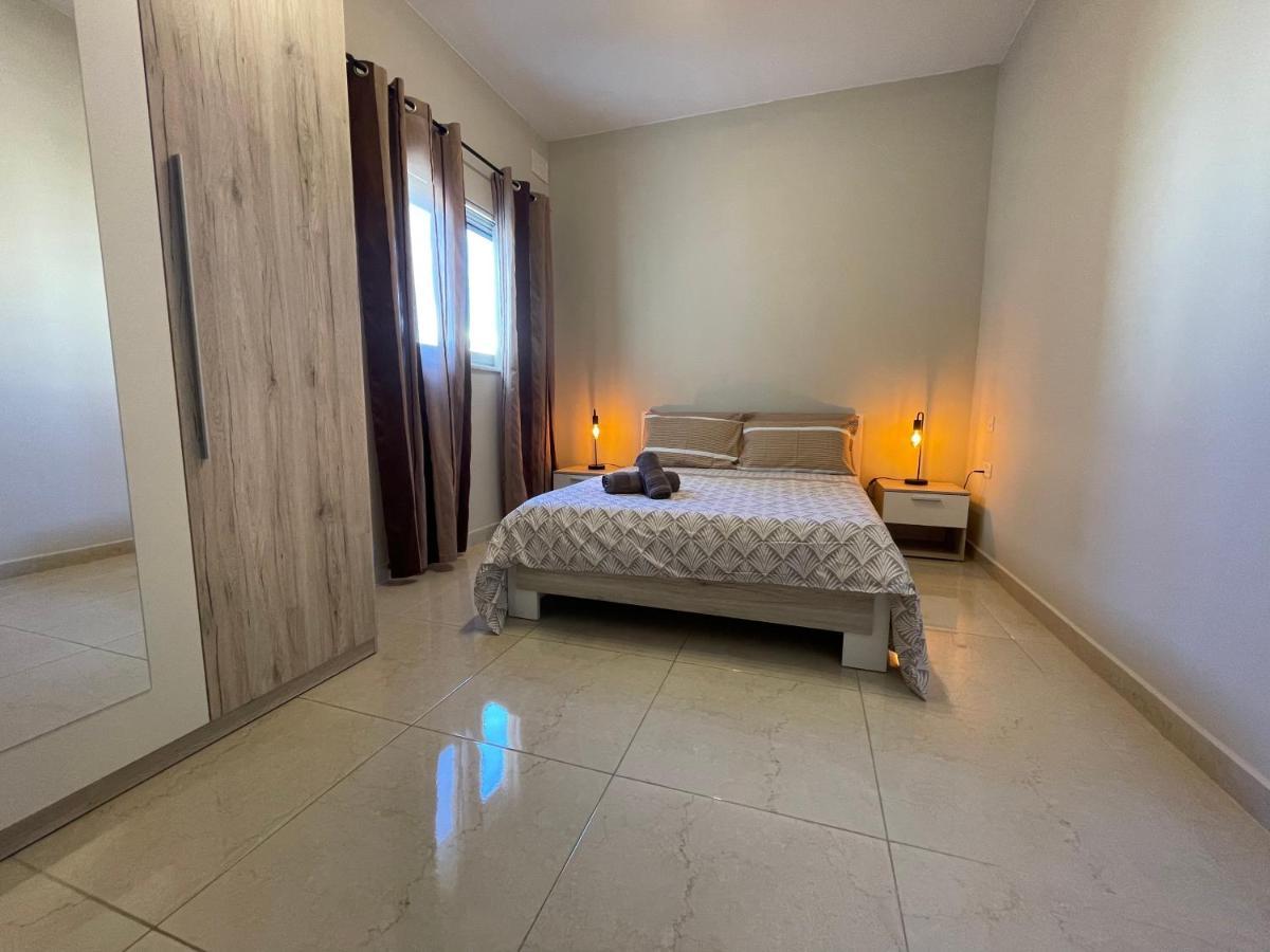 Verdi Apartment - Spacious Modern Apartment, Close To Valletta Santa Vennera ภายนอก รูปภาพ